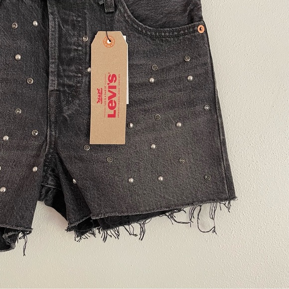 NWT Levi’s Wedgie Short Black Embellished Size 26 - Picture 2 of 11